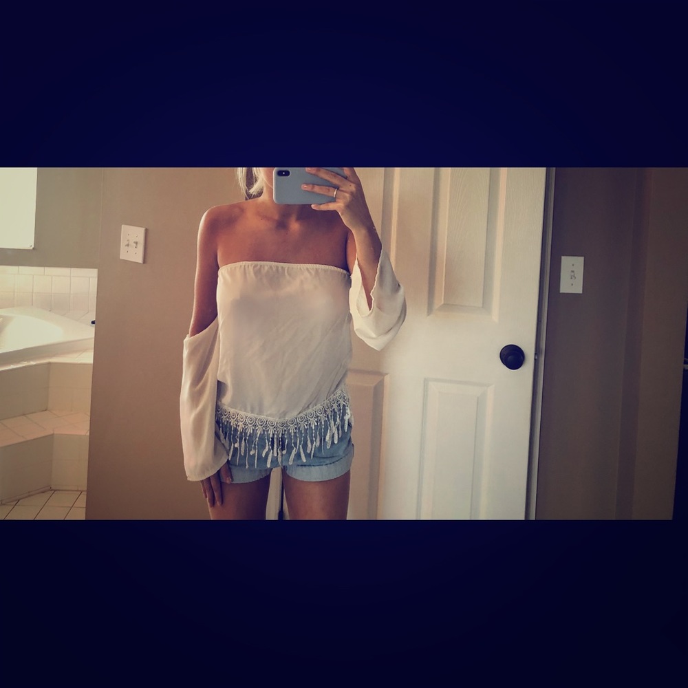 White sleeved blouse